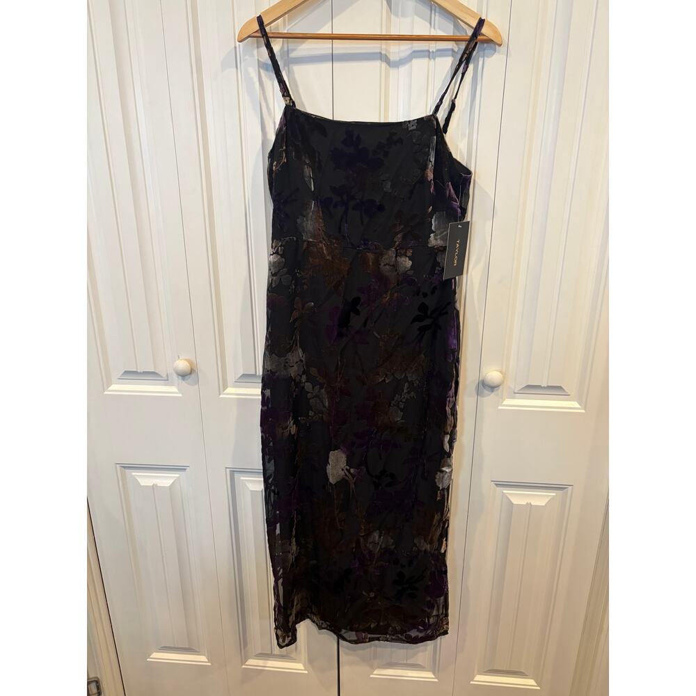Taylor Purple Velvet Floral Dress Size 8
